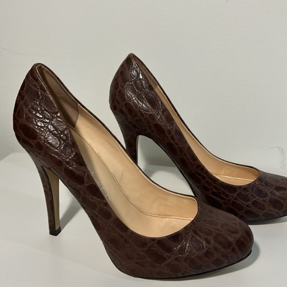 MARC FISHER BROWN REPTILE ALLIGATOR CROCODILE STILETTO ULTRA HIGH HEELS - Picture 4 of 5